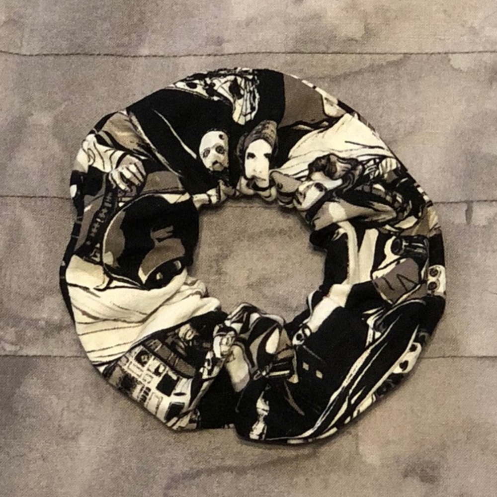 Star Wars Scrunchie Black and White New‎